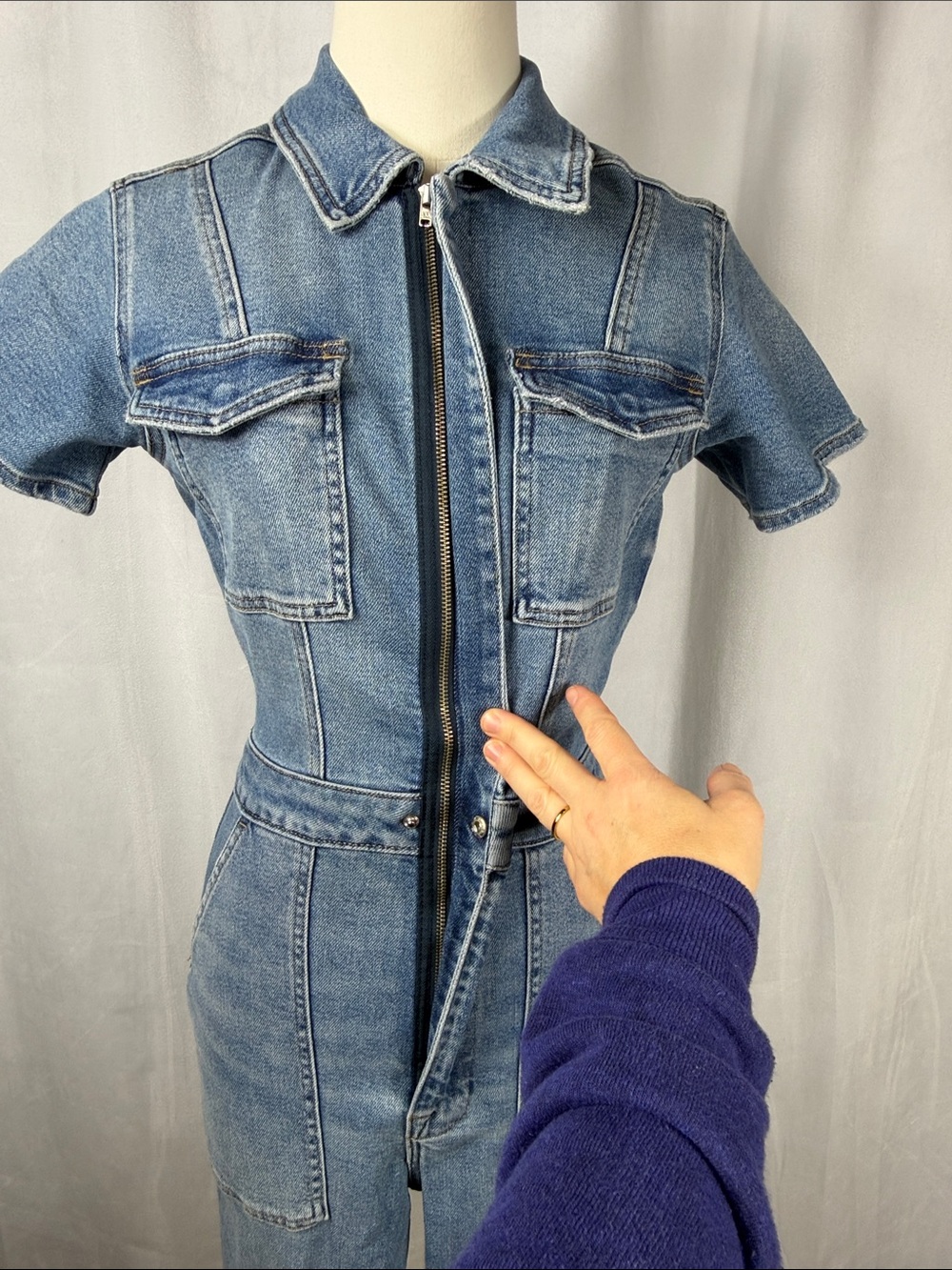 Good American Fit For Success Jumpsuit in Blue 274. - Picture 12 of 16